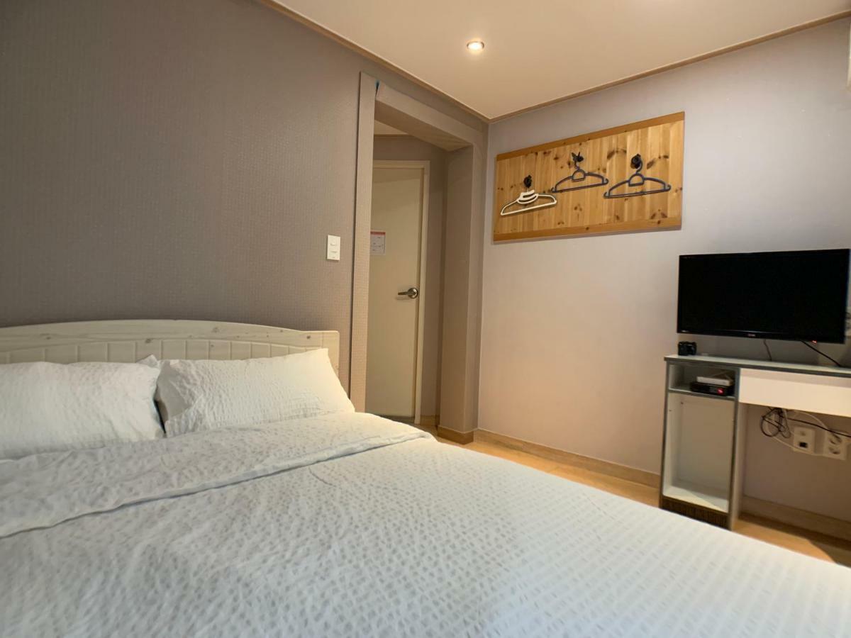 J-Honor Guesthouse Seoul Exterior photo